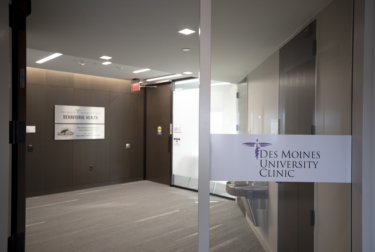 DMU Clinic — Behavioral Health - Foto 6