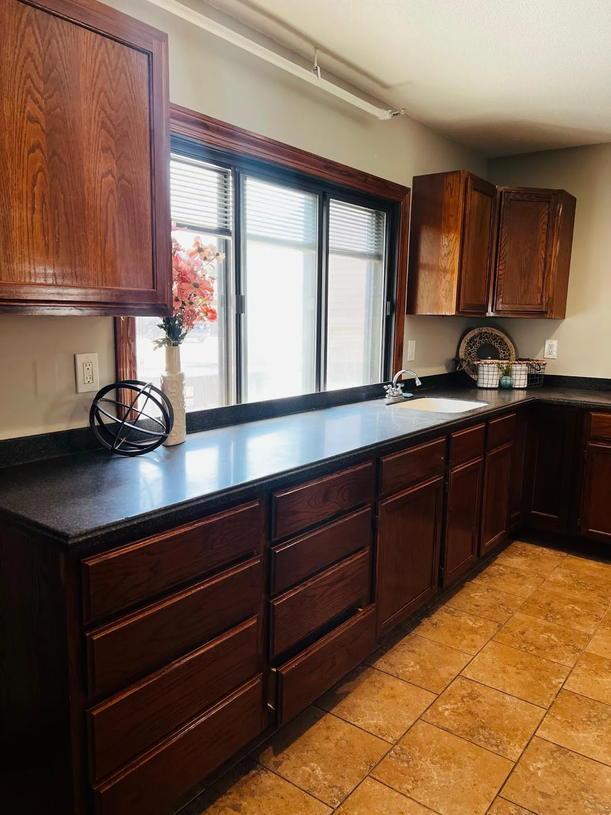 Ivory Plains Recovery Center - Photo 5