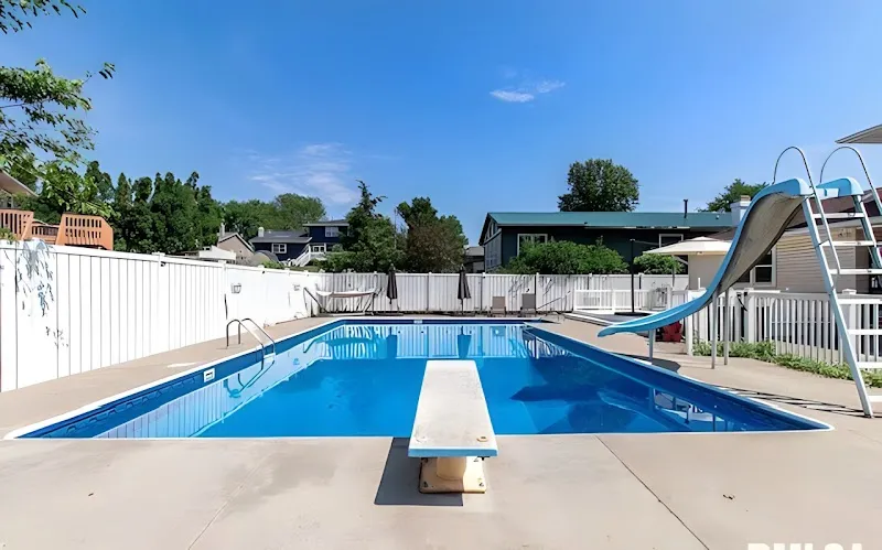 Transformative Lives - Quad-Cities Premium Recovery Homes - Photo 2