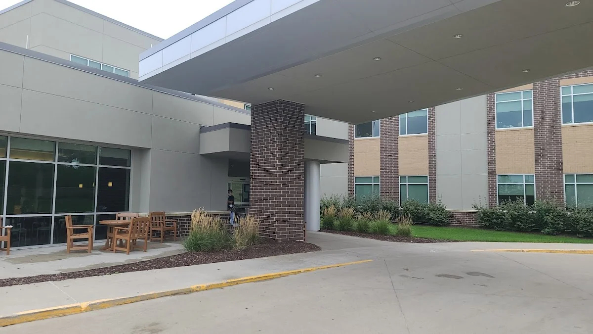 MercyOne Clive Rehabilitation Hospital - Photo 3