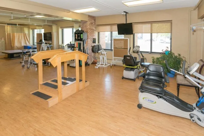 Rehabilitation Center of Des Moines - Photo 4